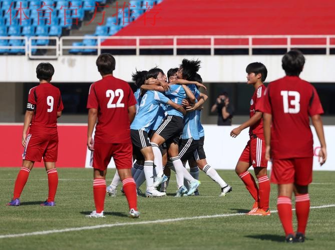 历城二中夺冠，高校现场“抢人”